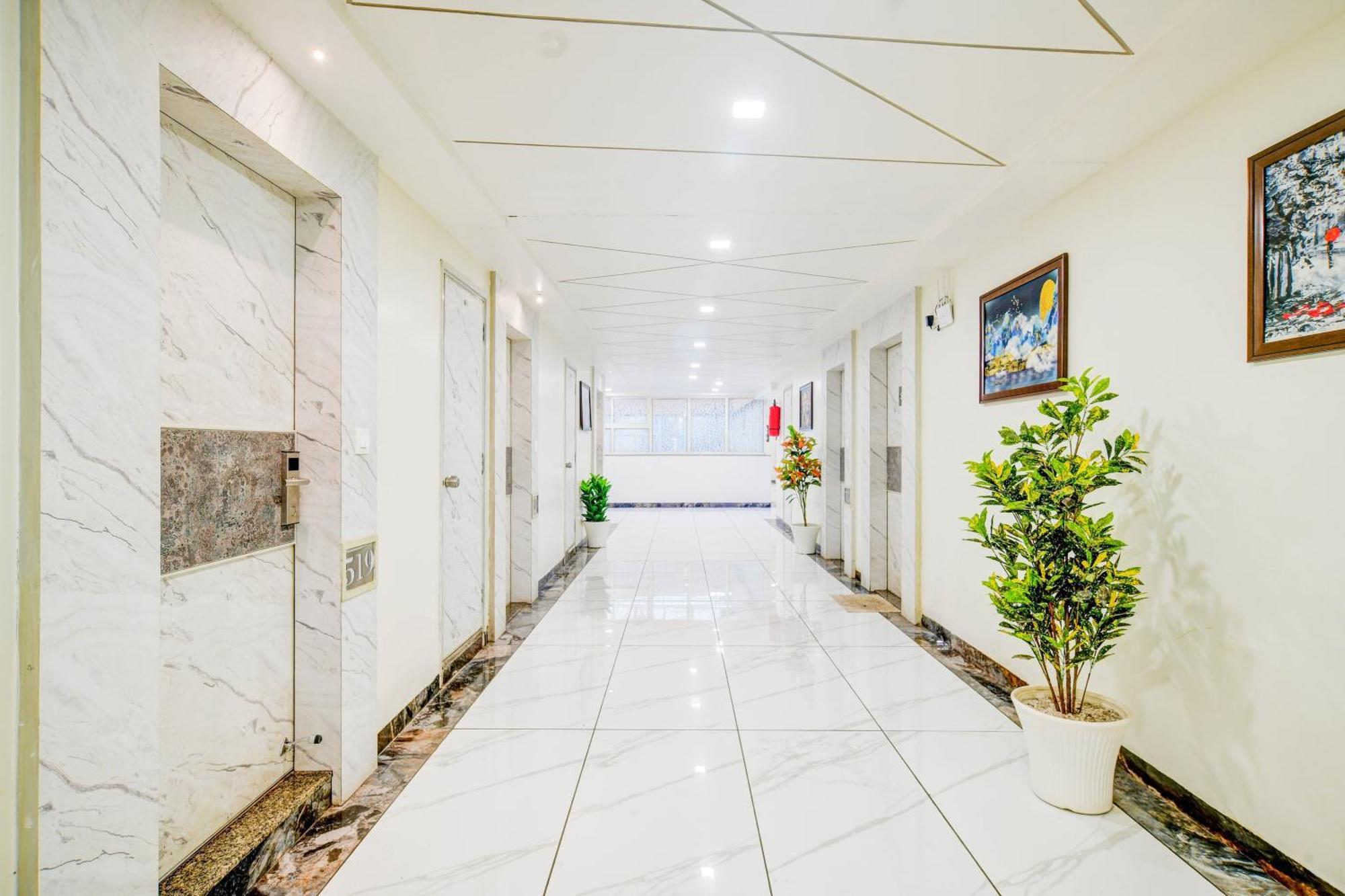 Super Townhouse Oak Ptc Mg Road